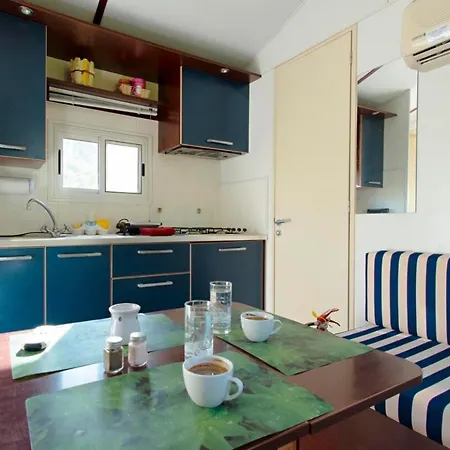 Kamp alanı St.nicholas Ranch Corfu Benitses (Corfu)